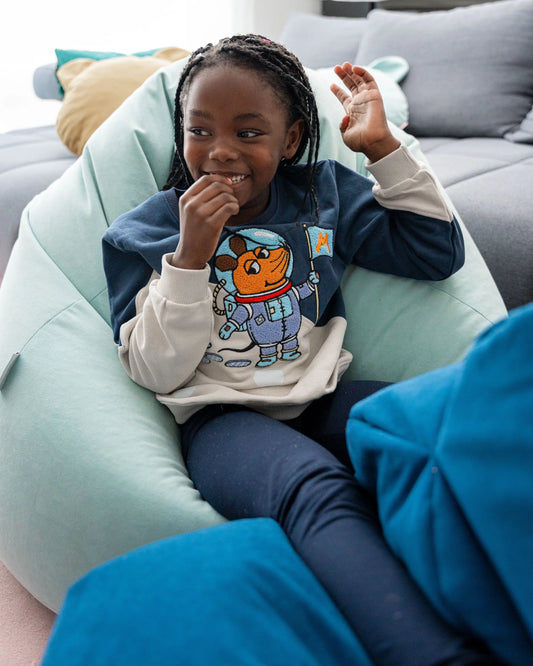 Detailansicht von koaa – Mouse “Space” – Sweater navy/gray